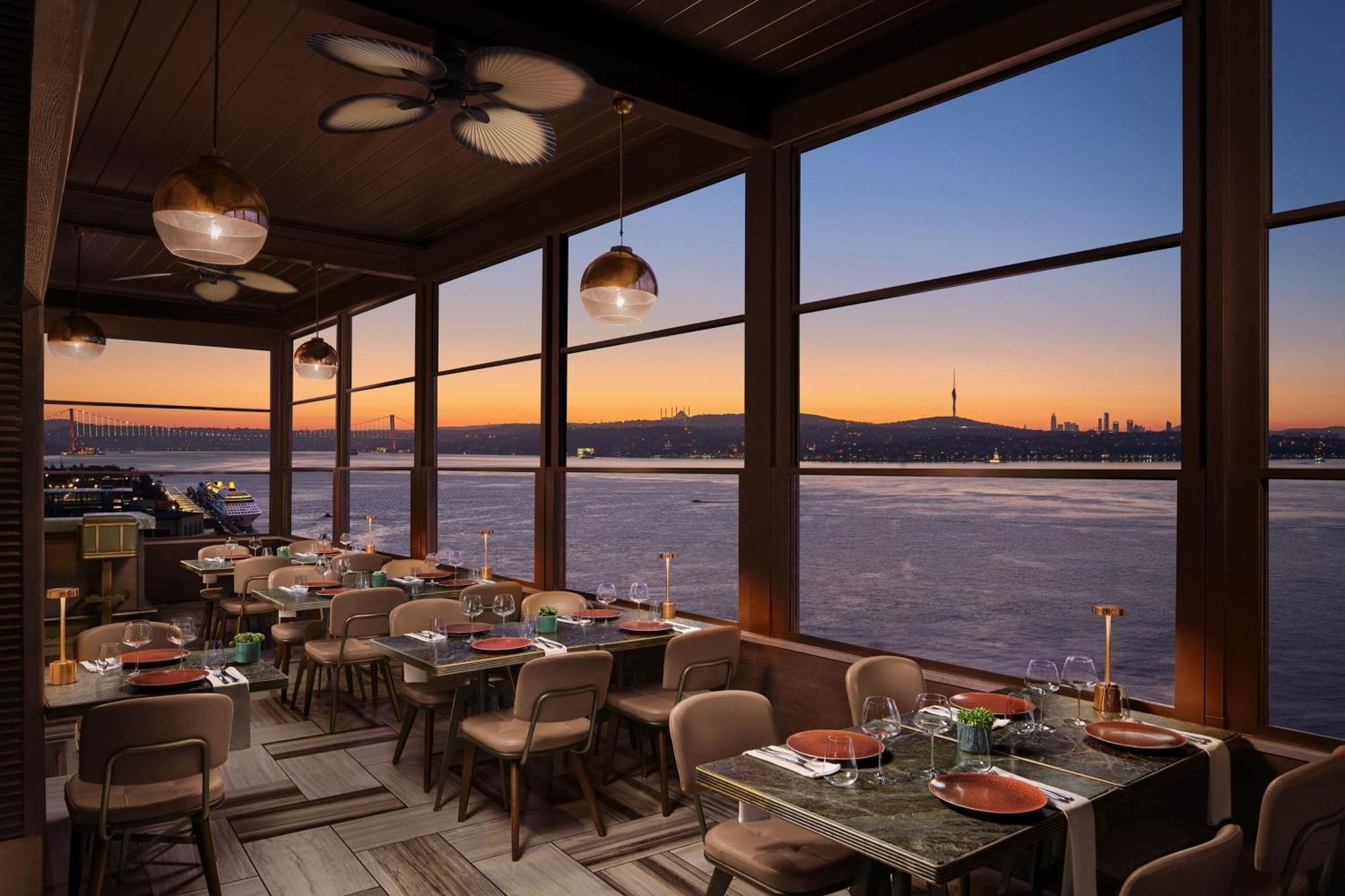 Jw Marriott Istanbul Bosphorus Hotel Bagian luar foto