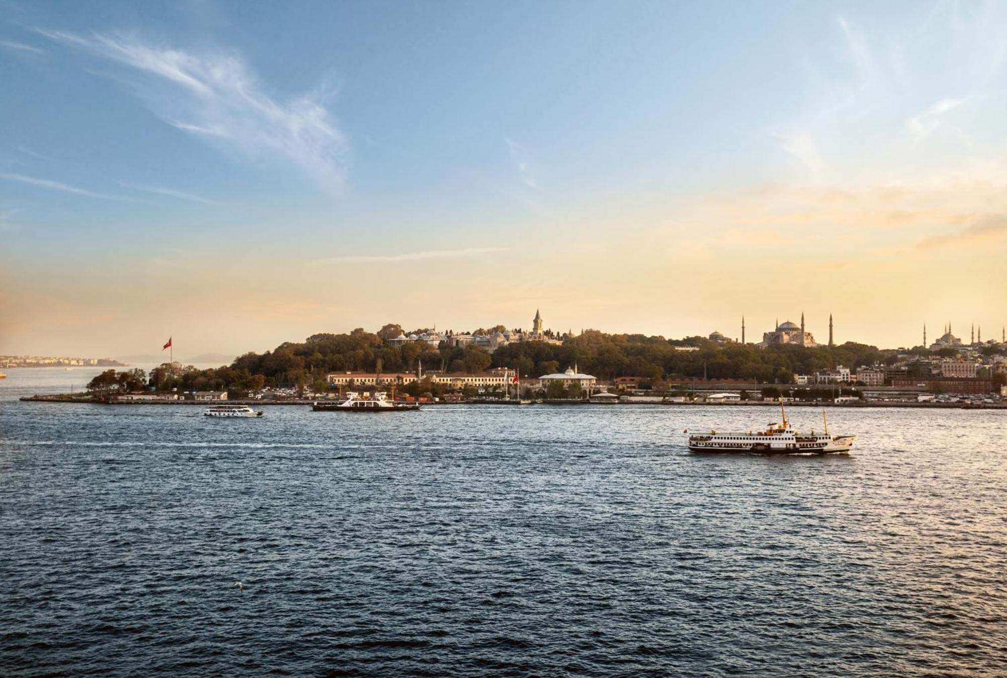 Jw Marriott Istanbul Bosphorus Hotel Bagian luar foto