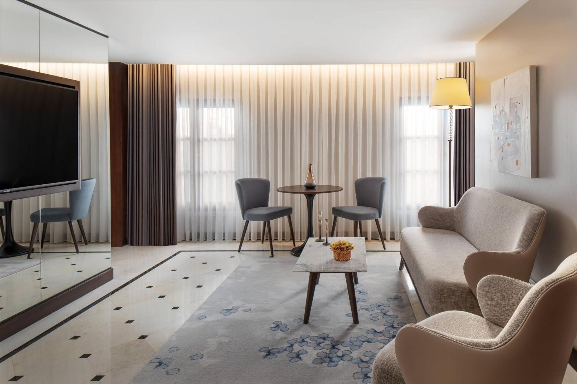 Jw Marriott Istanbul Bosphorus Hotel Bagian luar foto
