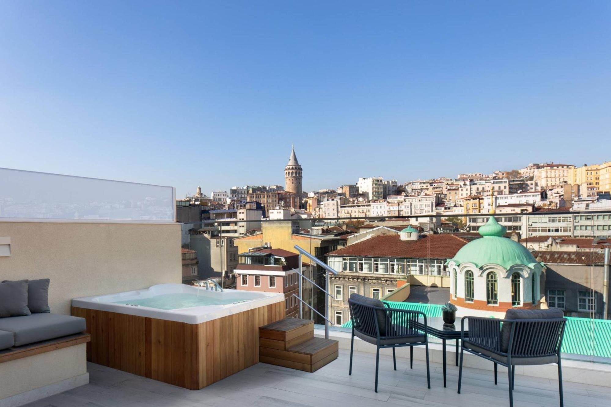 Jw Marriott Istanbul Bosphorus Hotel Bagian luar foto