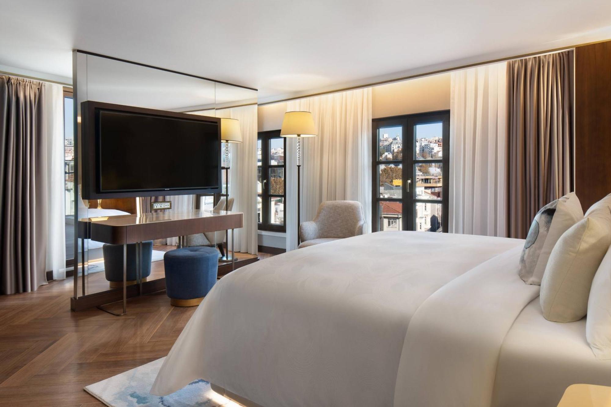 Jw Marriott Istanbul Bosphorus Hotel Bagian luar foto