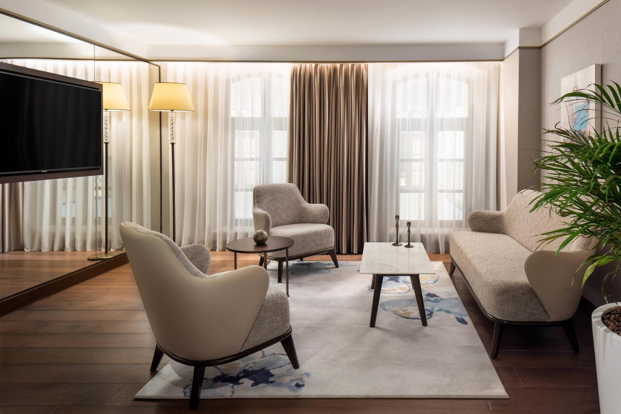 Jw Marriott Istanbul Bosphorus Hotel Bagian luar foto