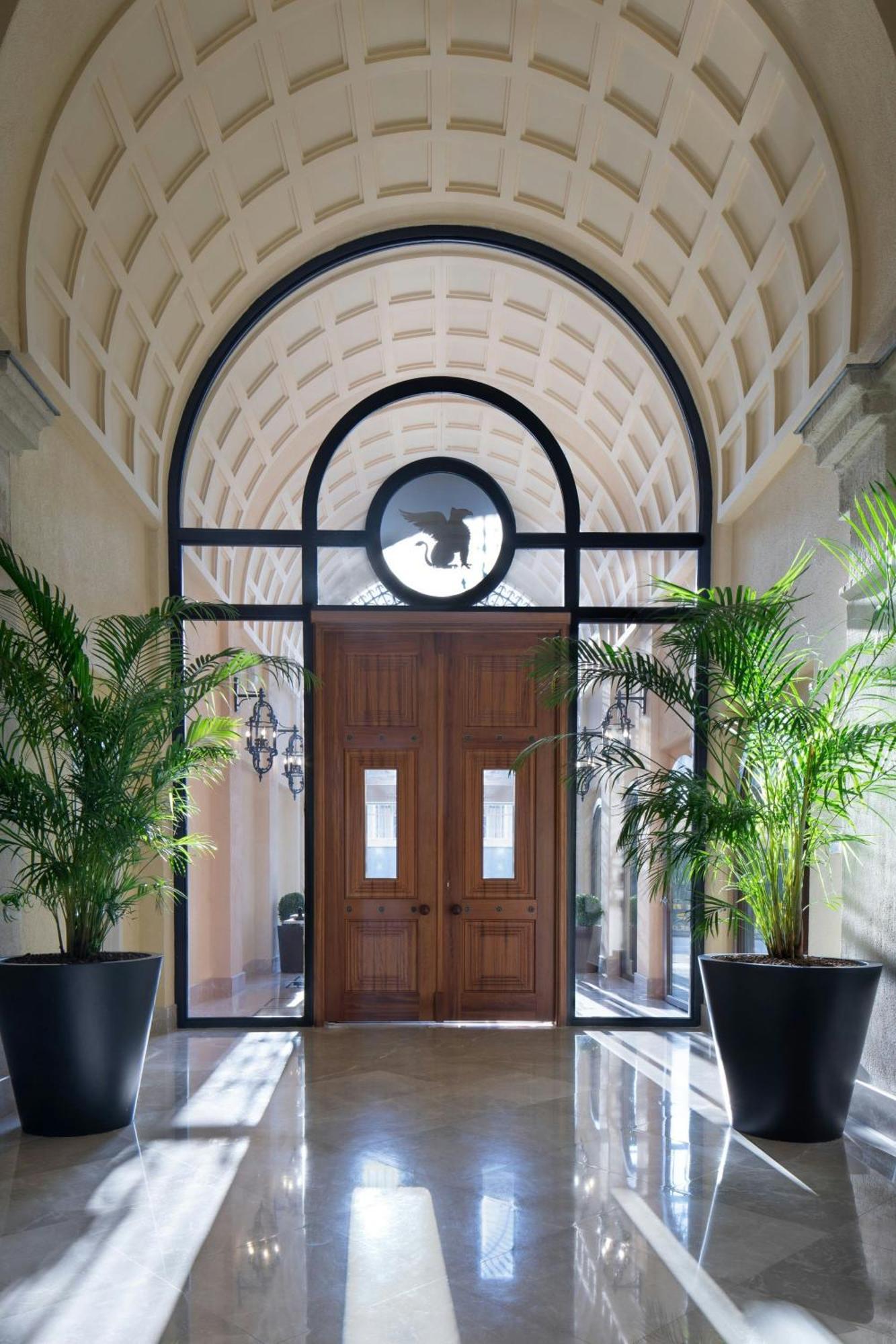 Jw Marriott Istanbul Bosphorus Hotel Bagian luar foto