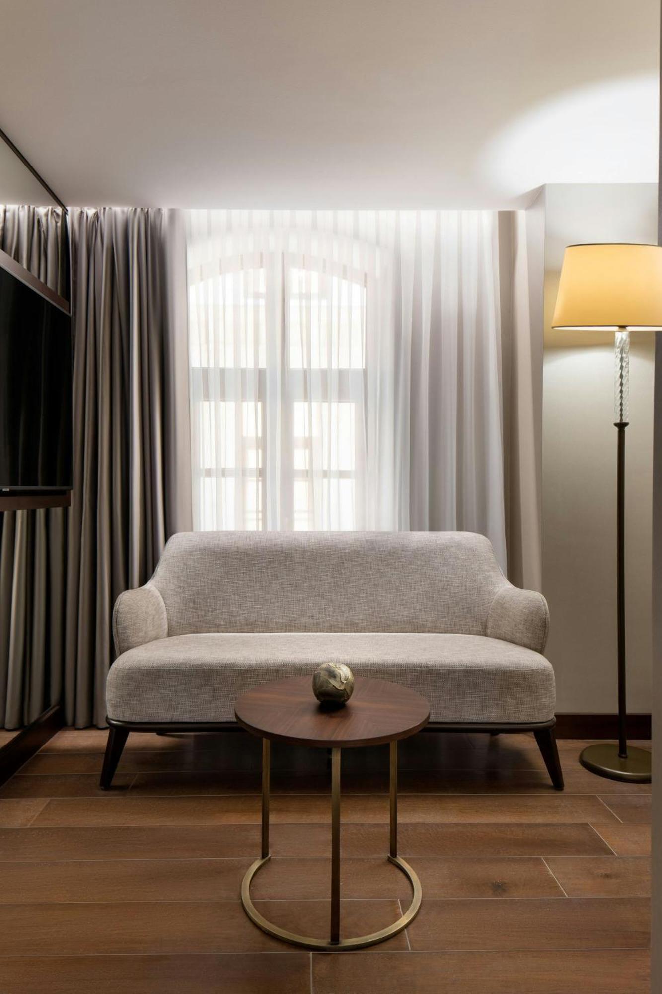 Jw Marriott Istanbul Bosphorus Hotel Bagian luar foto